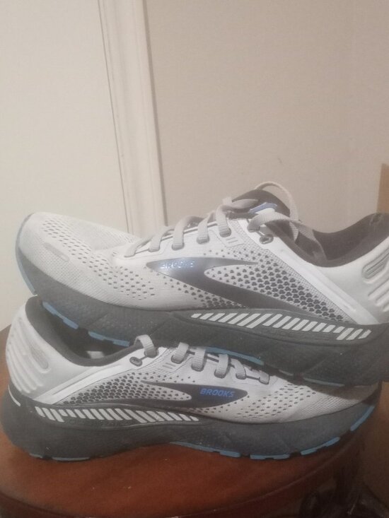 Brooks Adrenaline GTS 22 Running Shoes Men\'s Size 8 Gray Sneakers 1103661D023